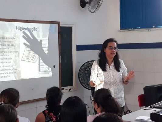 PREFEITURA DE ITABAIANA REALIZA CURSO PARA MERENDEIRAS