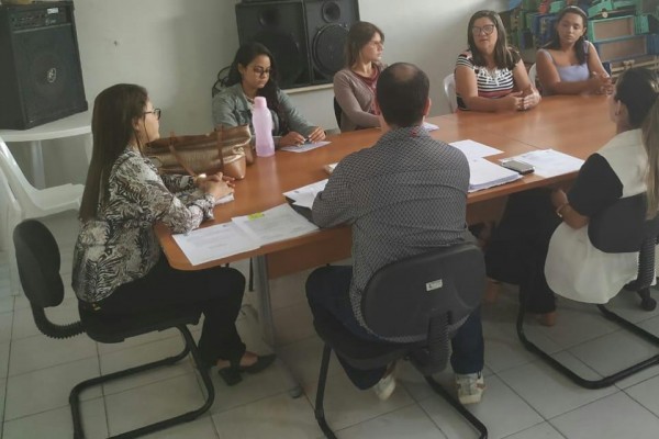 CONSELHO MUNICIPAL DOS DIREITOS DA CRIANÇA E DO ADOLESCENTE REALIZAM REUNIÃO EXTRAORDINÁRIA