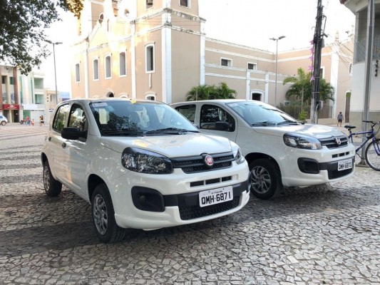 PARA UMA MELHOR EFETIVAÇÃO DE PROGRAMAS SOCIAIS, PREFEITURA DE ITABAIANA ADQUIRE DOIS NOVOS VEÍCULOS
