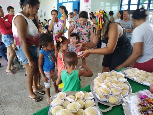 CRIANÇAS SÃO SURPREENDIDAS COM FESTA EM UNIDADE DE SAÚDE DO MIGUEL TELES