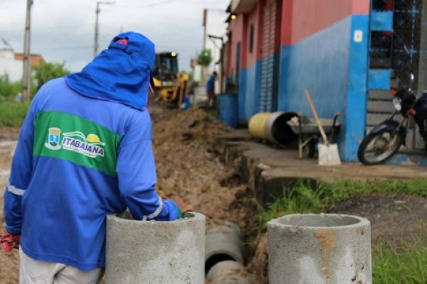 PREFEITURA DE ITABAIANA FAZ HISTÓRIA AO EXECUTAR OBRAS INFRAESTRUTURANTES NO BAIRRO OVIEDO TEIXEIRA
