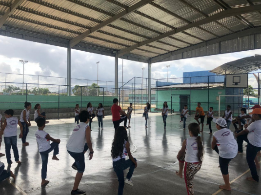 SCFV REALIZA DIA DE ATIVIDADES RECREATIVAS EM ESCOLA DE ITABAIANA