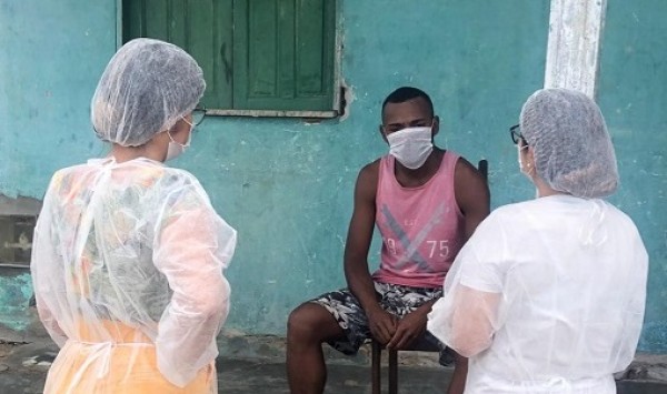 PROFISSIONAIS DE SAÚDE DE ITABAIANA VÃO AOS POVOADOS PARA ORIENTAR À POPULAÇÃO SOBRE O CORONAVÍRUS