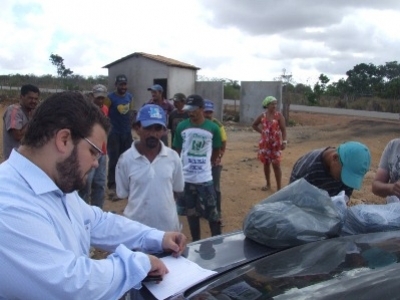 Prefeitura de Itabaiana entrega equipamentos de proteção a catadores