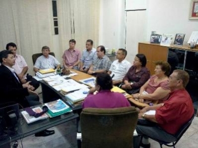 Prefeito reúne-se com a ACESE e a CDL de Itabaiana