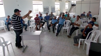 SMTT Realiza Reunião com Motoristas do Transporte Escolar