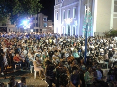 Programação Natalina na Praça Volta Nesta Sexta