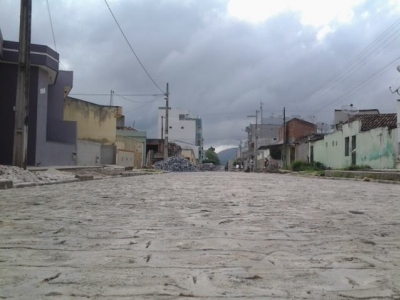Prefeitura Realiza Calçamento de Várias Ruas ao longo do ano