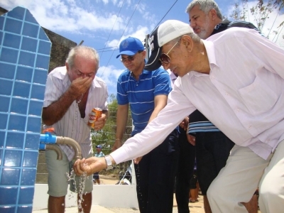 Prefeitura Inaugura Sistema de Abastecimento de Água no Buraco Fundo