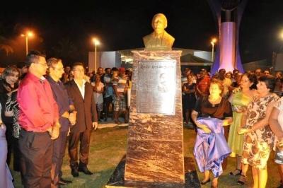 Prefeitura Entrega Praça da Juventude Romeu Alves dos Santos