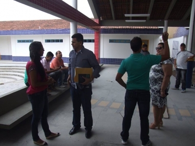 Prefeito Visita Obra da Creche do Bairro Porto