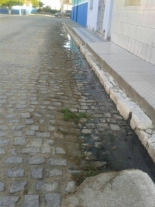 Prefeitura inicia obras de saneamento básico no povoado Cajaíba
