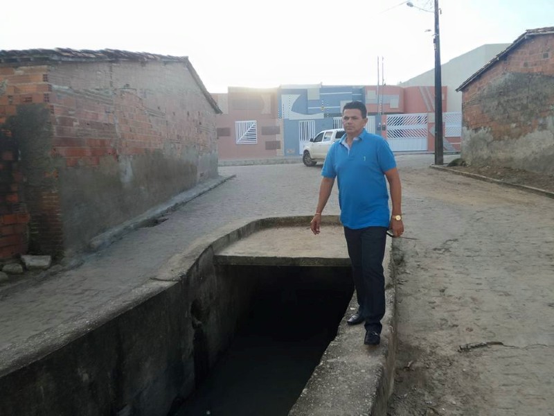 Prefeito Visita Obras no Açude Velho e Agrovila