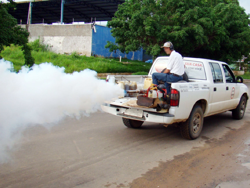 Secretaria de Saúde disponibiliza Carro Fumacê Para combate ao Aedes Aegipty