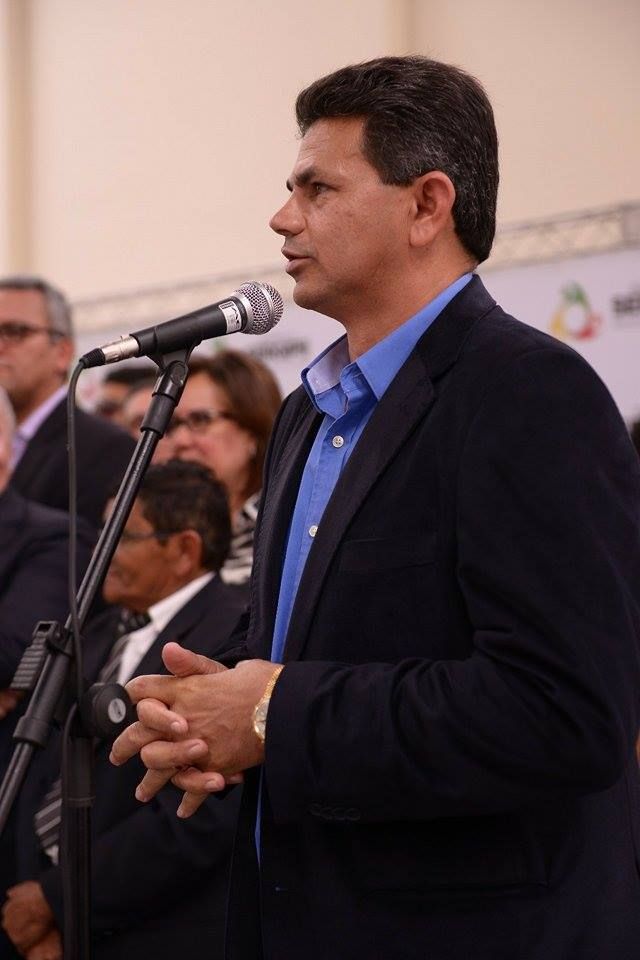 Prefeito Participa de solenidade de Entrega da Reforma e Ampliação do CEMB