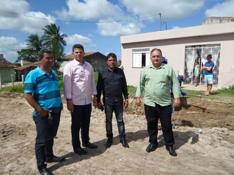 Prefeito Visita Obras no Bairro Porto