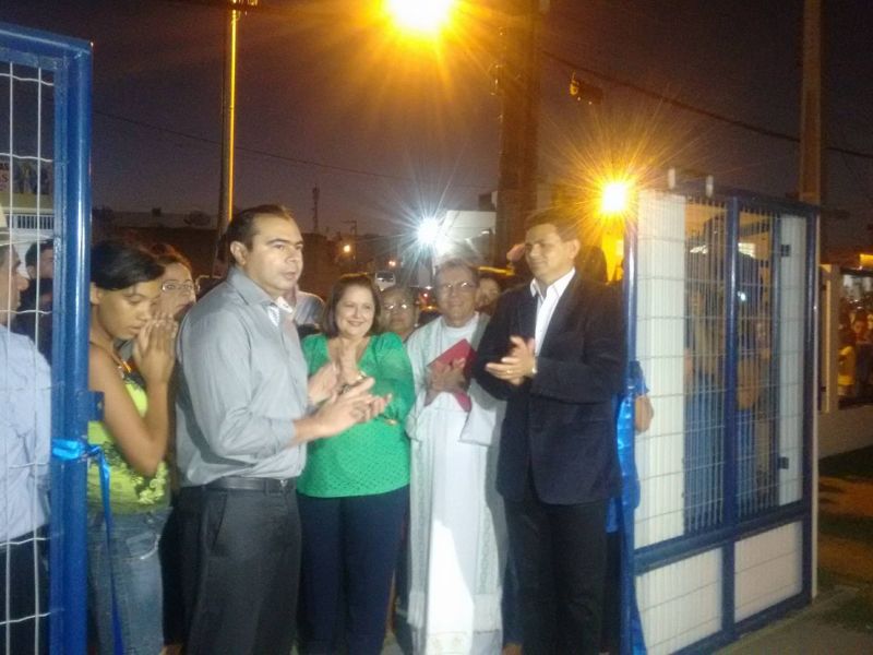 PREFEITO ENTREGA CRECHE COM PRESENÇA DO PRESIDENTE DO FNDE