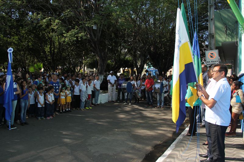 TERCEIRO DIA DE HASTEAMENTO DOS PAVILHÕES