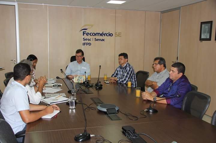 Prefeito Valmir de Francisquinho visita a FECOMÉRCIO