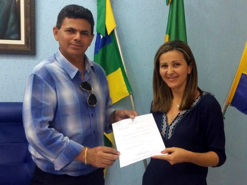Prefeito nomeia nova Secretária de Obras