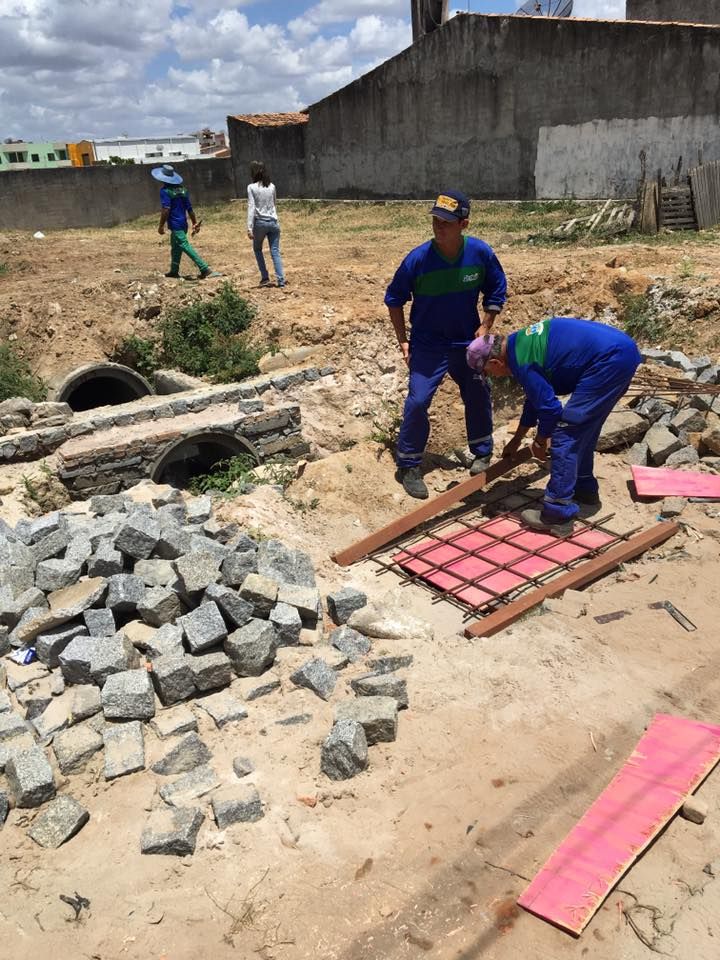 Secretaria de Obras Continua realizando Ações em Benefício da População