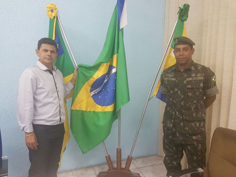 PREFEITO VALMIR DE FRANCISQUINHO APOIA EXERCÍCIO DE MOBILIZAÇÃO DO EXÉRCITO