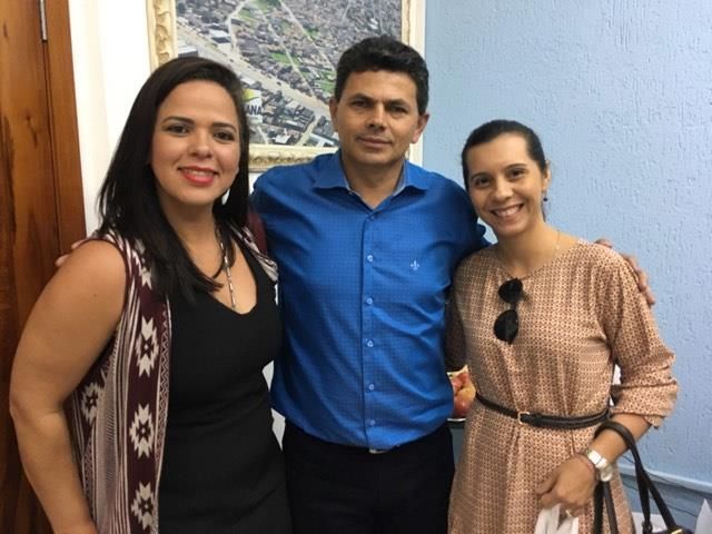 PREFEITO RECEBE DIRETORAS DE MARKETING DA TV SERGIPE