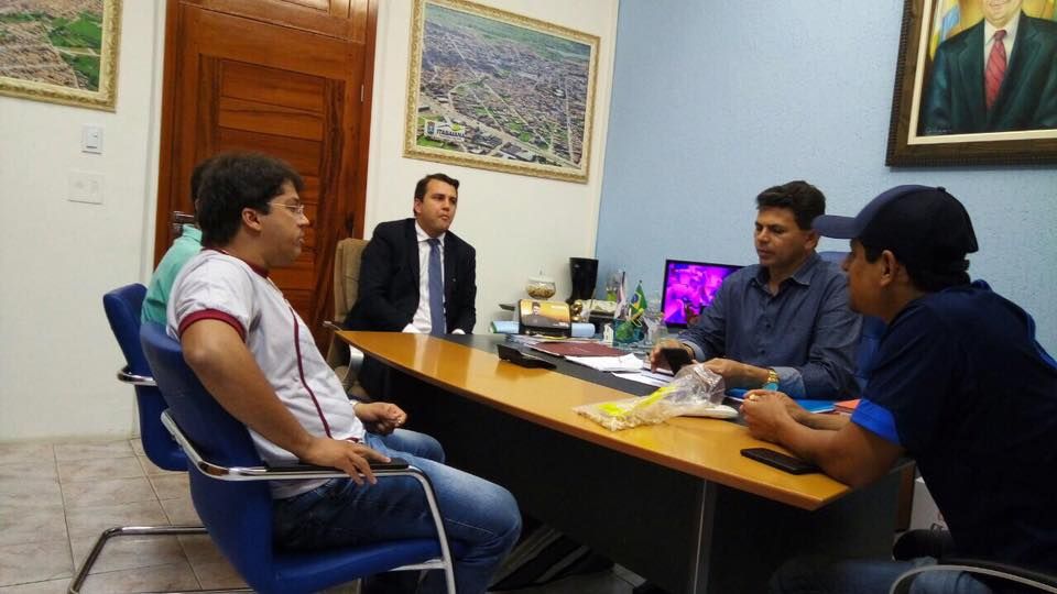 PREFEITO VALMIR DE FRANCISQUINHO REUNIU-SE COM OS ORGANIZADORES DO 1º TRILHÃO FRANGOS DA SERRA MTB