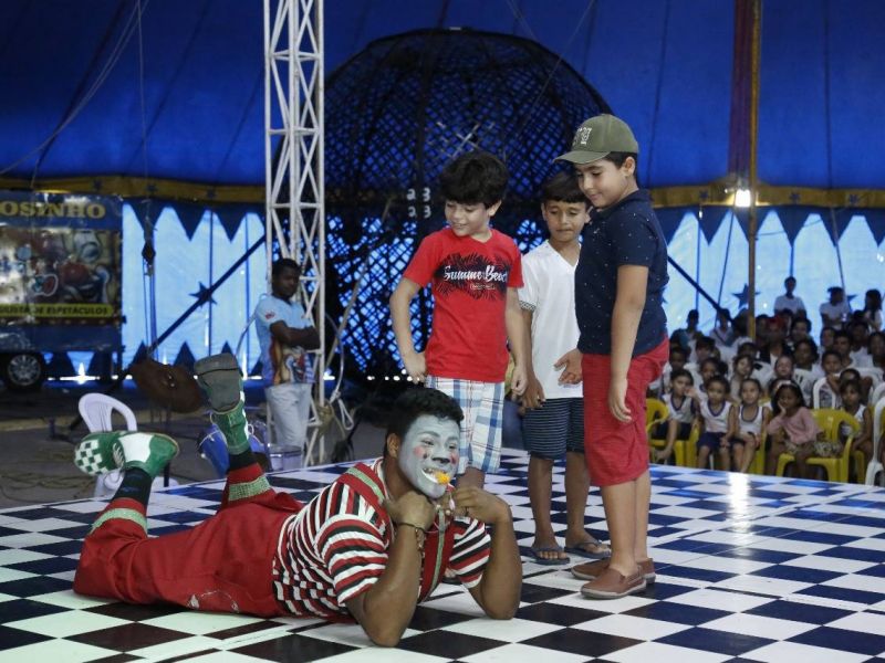 SECRETARIA DE DESENVOLVIMENTO SOCIAL DE ITABAIANA PROMOVE TARDE DE LAZER PARA AS CRIANÇAS NO CIRCO SUPER FANTÁSTICO