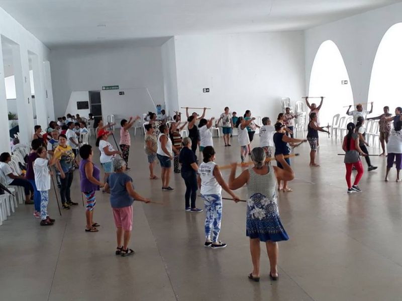 GRUPO LUZ E VIDA PROMOVE EXERCÍCIOS FÍSICOS E MENTAIS COM SEUS IDOSOS