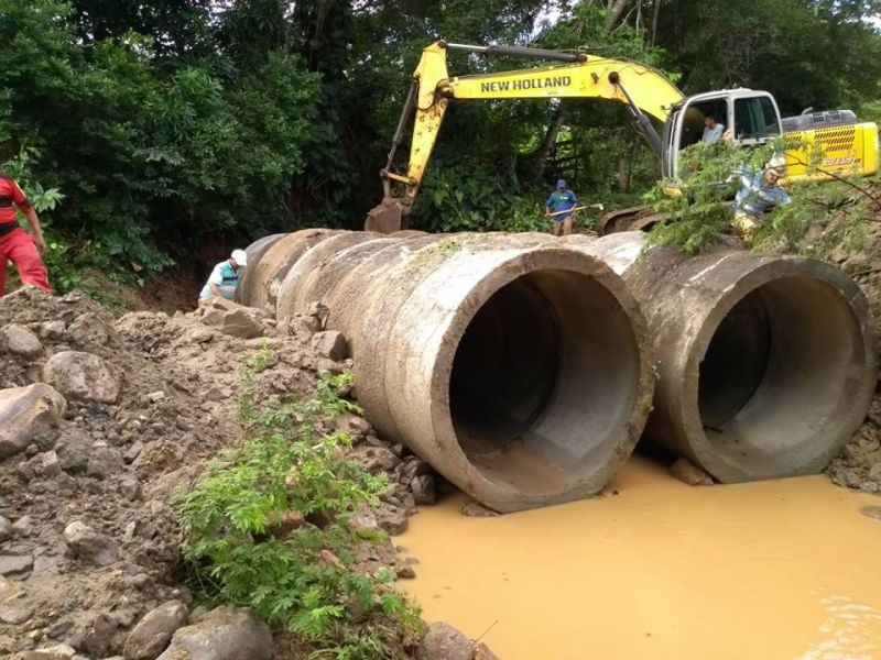 POVOADO MALHADA VELHA GANHA PASSAGEM MOLHADA