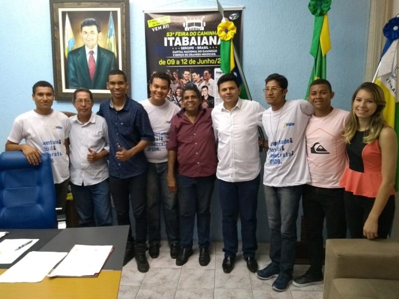 JOVENS DO PSDB DE SÃO CRISTÓVÃO VISITAM PREFEITO DE ITABAIANA