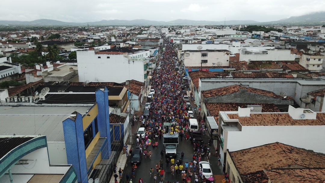 Carreata Mirim arrasta multidão nas ruas de Itabaiana