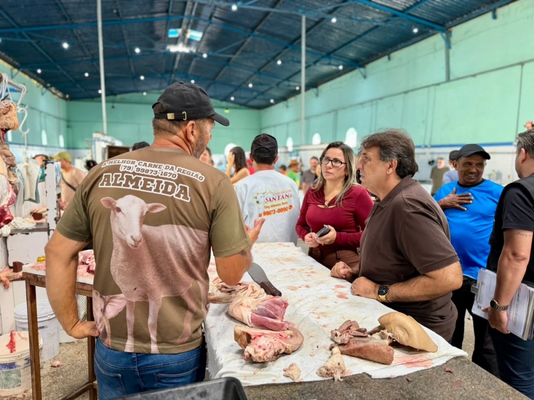 Vigilância Sanitária, juntamente com equipes das secretarias de Agricultura, Meio Ambiente e Saúde realizam inspeção no Mercado da Carne de Itabaiana