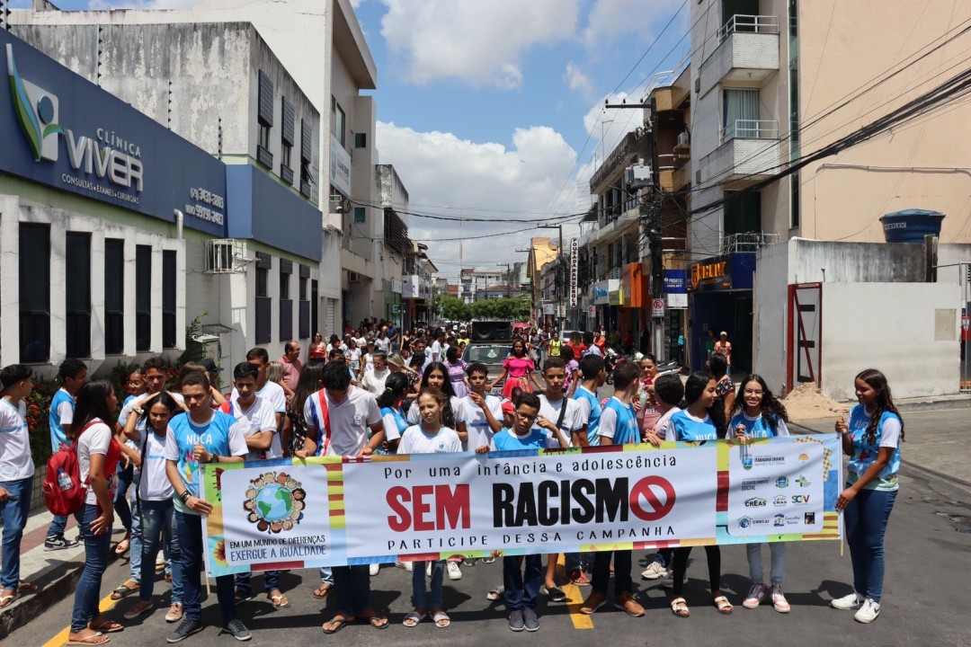Prefeitura de Itabaiana realiza passeata sobre o Dia da Consciência Negra