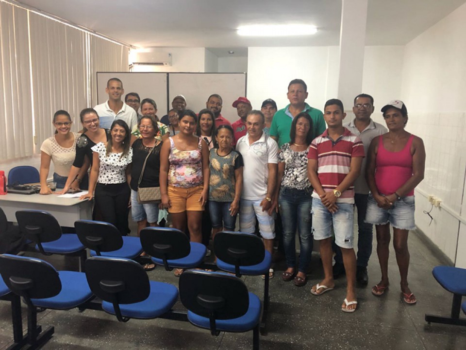 VIGILÂNCIA SANITÁRIA PROMOVE REUNIÃO COM FEIRANTES DO SETOR DE VÍSCERAS