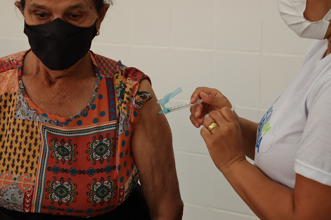 Dia das mães: vacinação ocorrerá no Drive Thru até às 12 horas