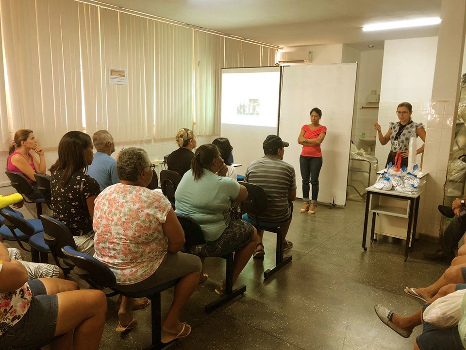 AMBULANTES QUE COMERCIALIZAM NO ETELVINO MENDONÇA PARTICIPAM DE CURSO