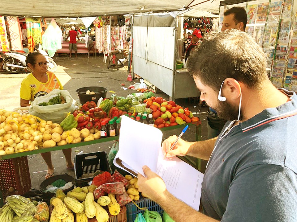 SECRETARIA DE AGRICULTURA REALIZA CADASTRO DE COMERCIANTES NA FEIRA LIVRE DE ITABAIANA