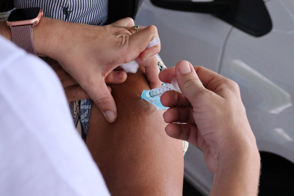 Itabaiana vacina diabéticos a partir de 50 anos contra a Covid-19