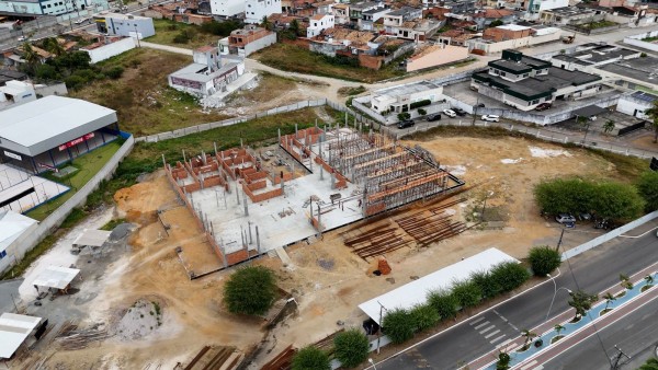 Obras avançam no Centro Municipal de Convenções