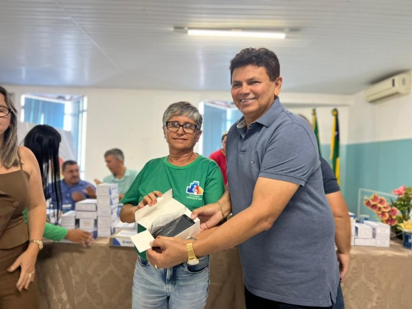 Agentes Comunitários de Saúde de Itabaiana recebem dispositivos móveis, que auxiliarão e otimizarão o trabalho diário