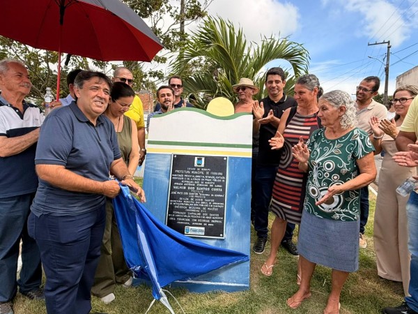 Prefeitura de Itabaiana entrega à população três praças que foram revitalizadas