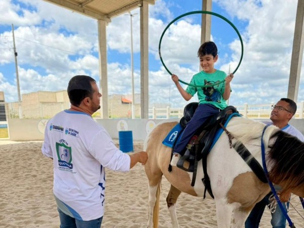 Acolhimento, cuidado e desenvolvimento: Centro Municipal de Equoterapia de Itabaiana atende mais de 200 crianças e adolescentes por semana