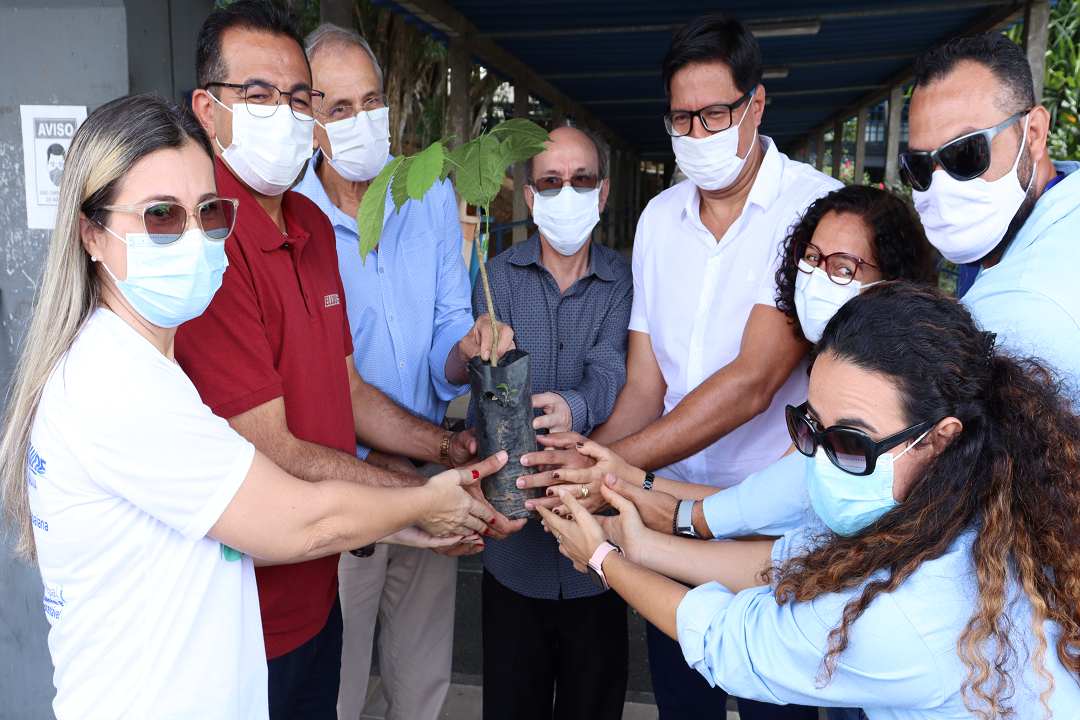 Em comemoração ao Dia da Árvore, Governo de Itabaiana realiza plantio de mudas no Campus UFS/Itabaiana