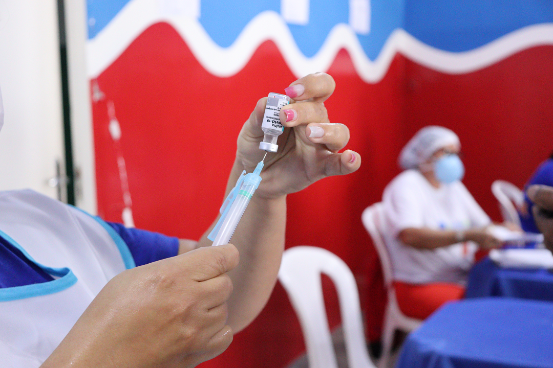 Itabaiana continua a vacinação dos trabalhadores da Indústria e da Construção Civil e das Gestantes e Puérperas