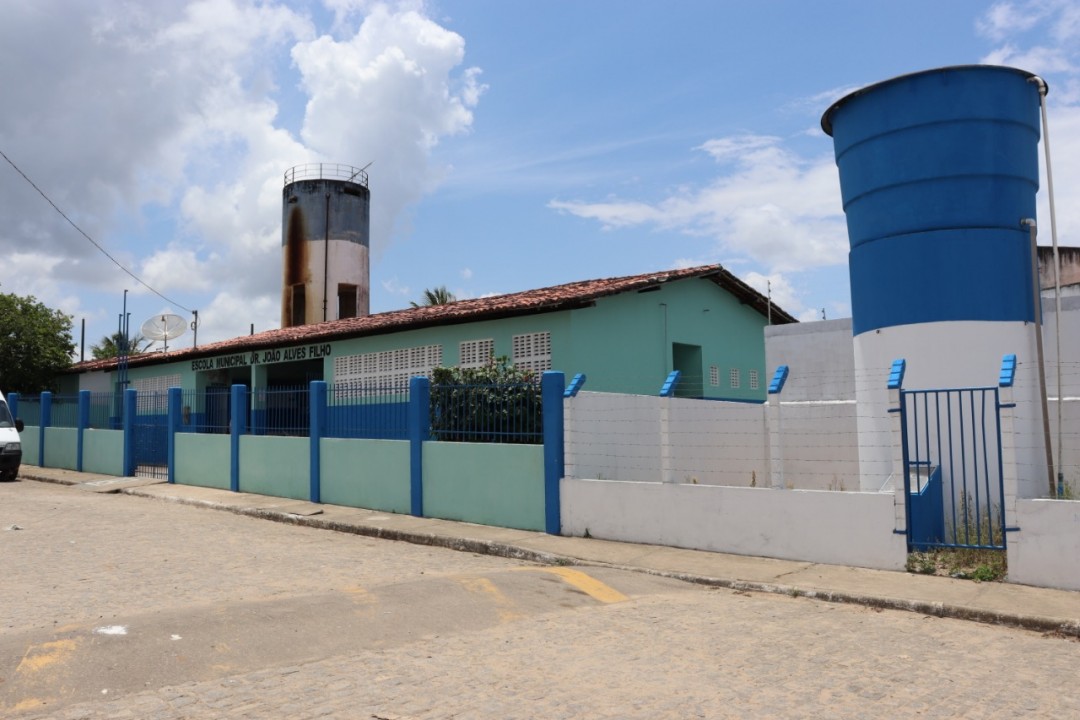 Governo de Itabaiana realiza serviços de revitalização nas escolas da rede municipal de ensino