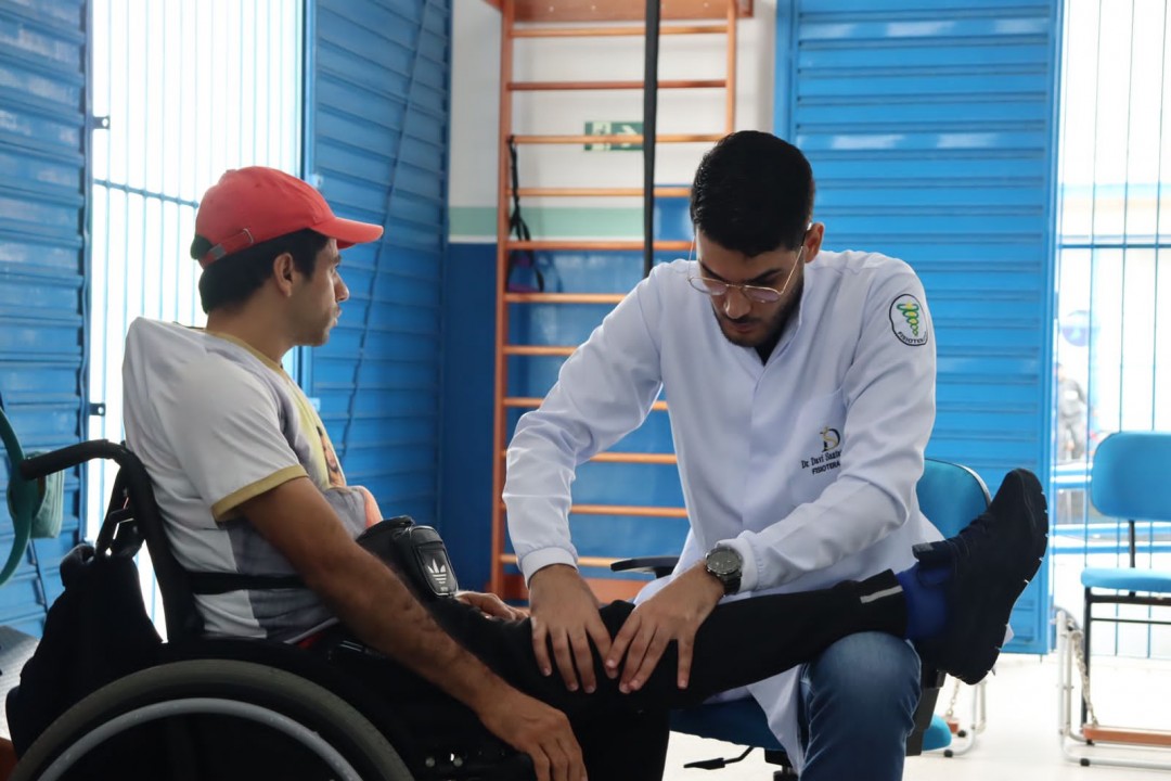 Centro Municipal de Fisioterapia é referência em tratamento humanizado