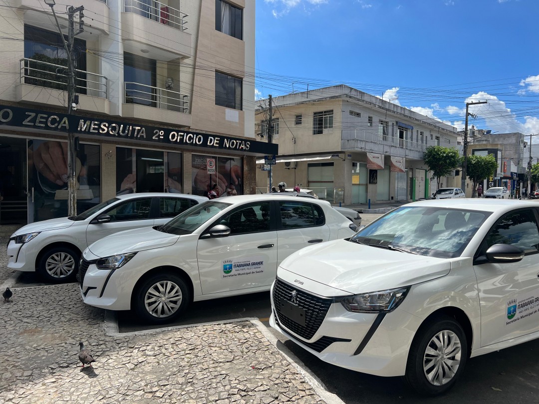 Prefeitura de Itabaiana adquire três novos carros para a Secretaria Municipal de Saúde