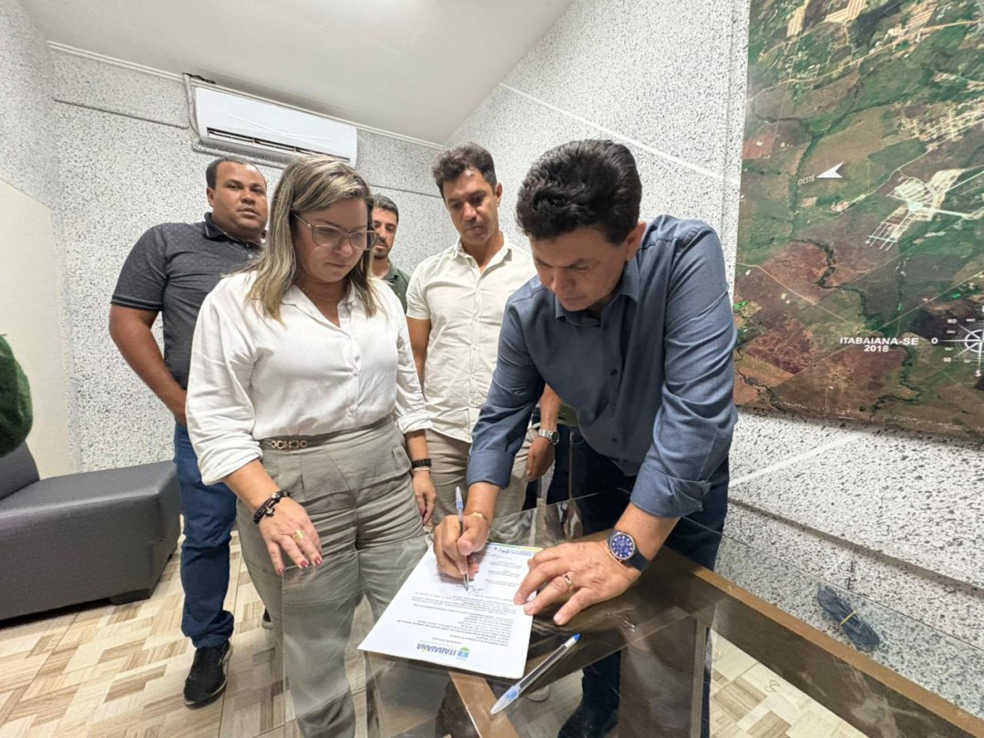 Prefeitura de Itabaiana dá ordem de serviço para reinício da construção da UBS do povoado Agrovila e pavimentação de ruas do Bairro Queimadas